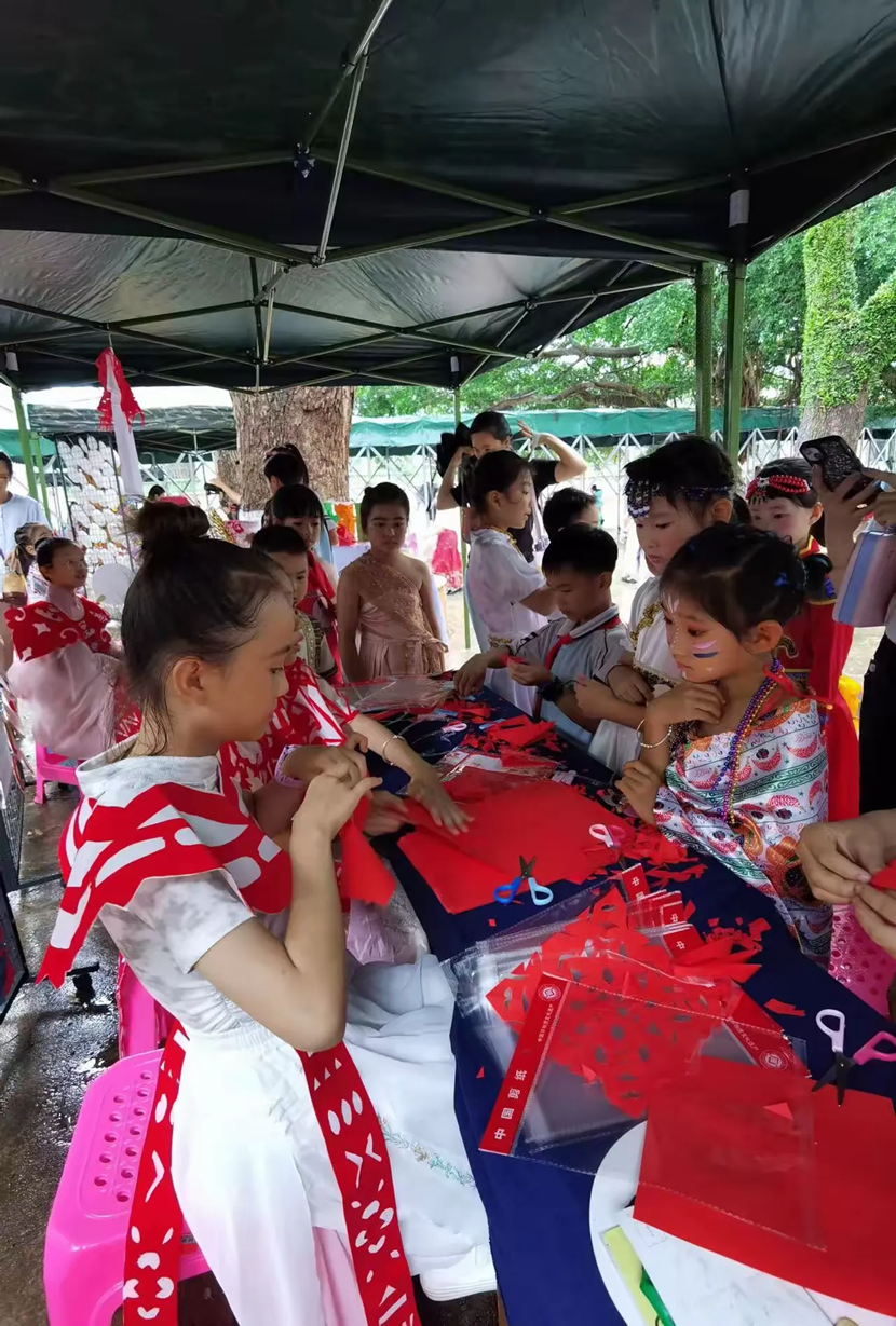 2024年海南师范大学附属小学 童眼看世界之“一带一路”国际文化节