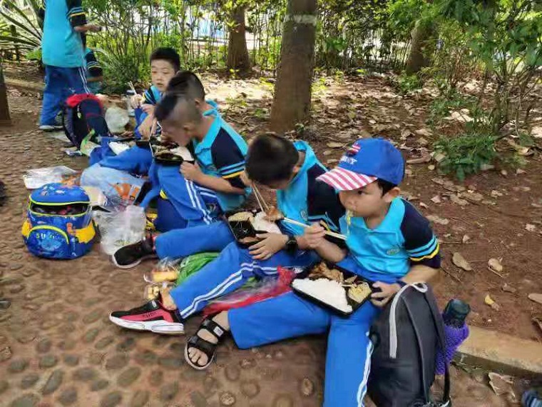 踏寻红色足迹，做时代好少年——海南师范大学实验小学2021年研学旅行社会实践活动