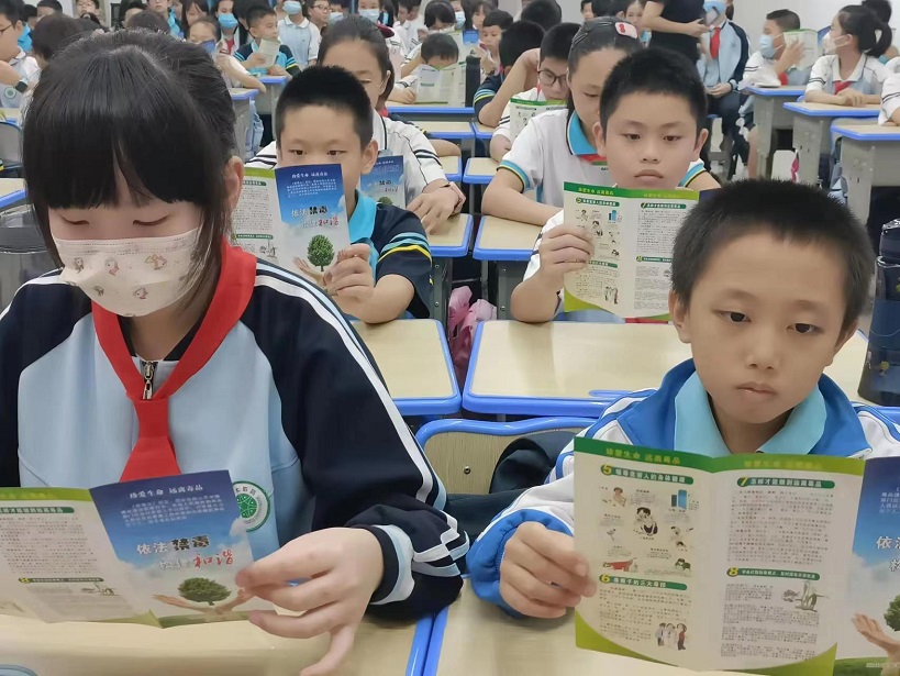 海南师范大学附属小学“喜迎二十大 创建无毒品危害的自贸港”禁毒宣传进校园系列活动